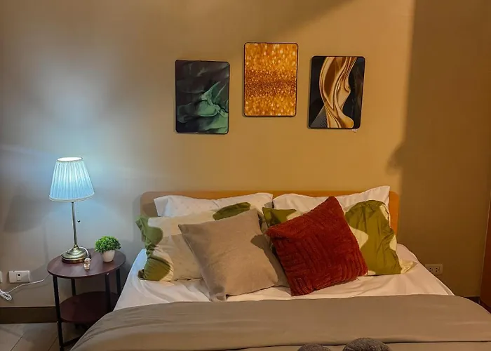 Aparthotel Staycation Across Naia Terminal 3 4*
